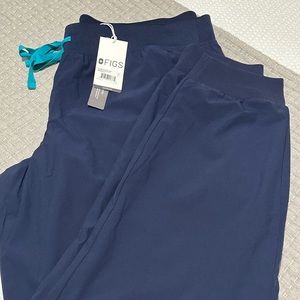 FIGS jogger scrubs